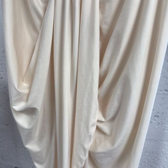 Ivory Colored Skirt - Maxi High Low Skirt - Scrunched Front - Never Worn - NWOT - Picture 3 of 4